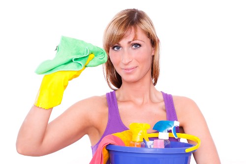 Professional cleaner preparing a Westminster flat for end of tenancy inspection